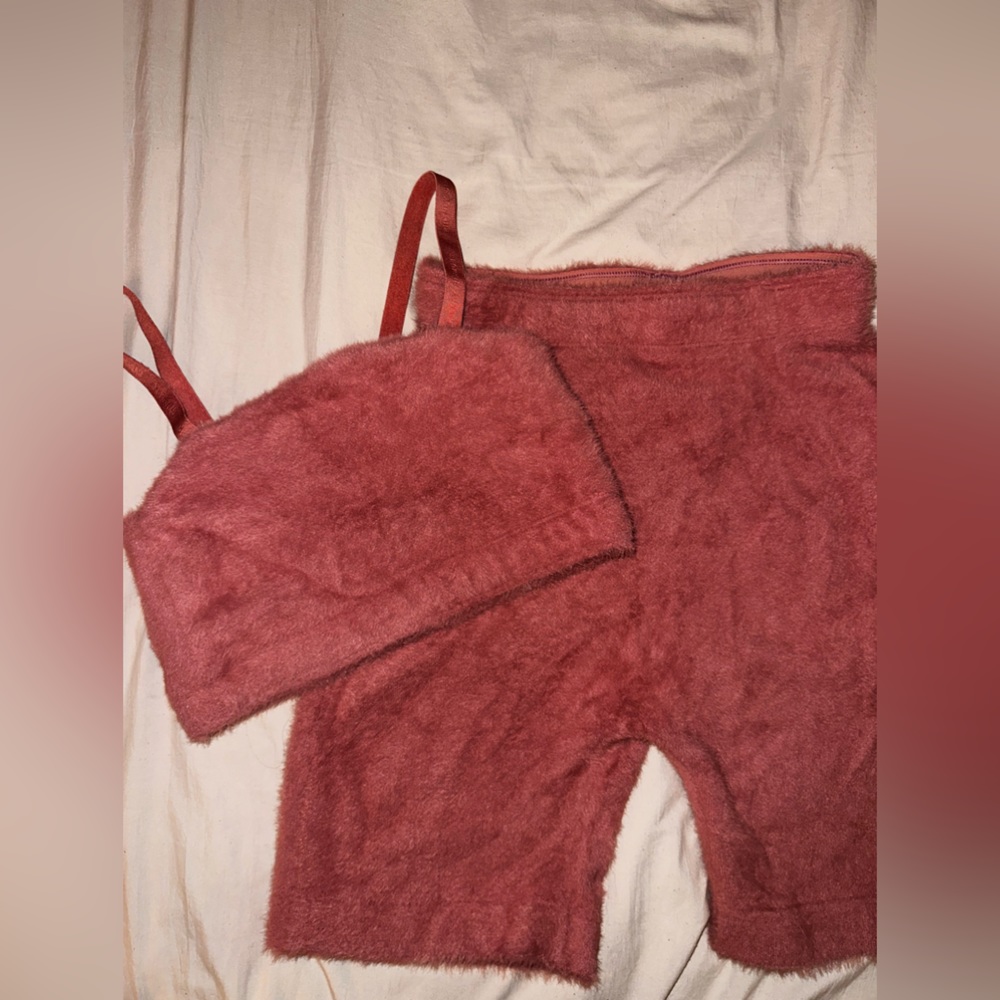 Gymshark x Whitney eyelash knit bandue & shorts